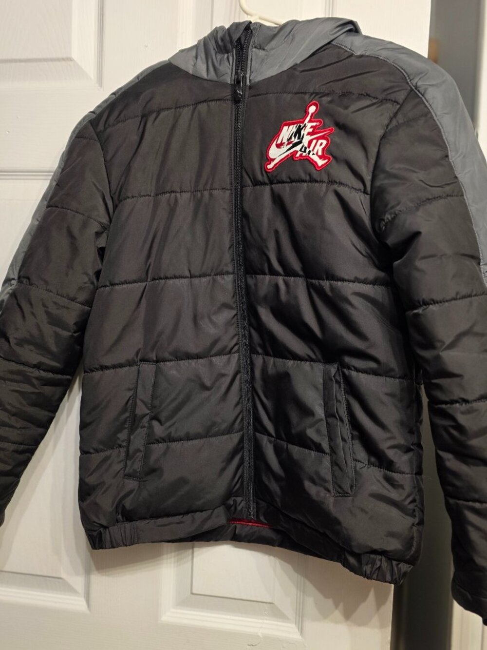 Kids Nike Air Jordan puffer jacket